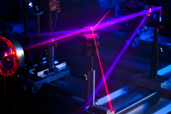 Laboratory of Laser Spectroscopy (LSL)